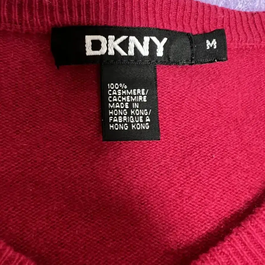 DKNY 캐시미어100% 푸시아핑크 니트