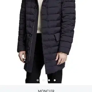 Moncler giubbotto arnaud size 4