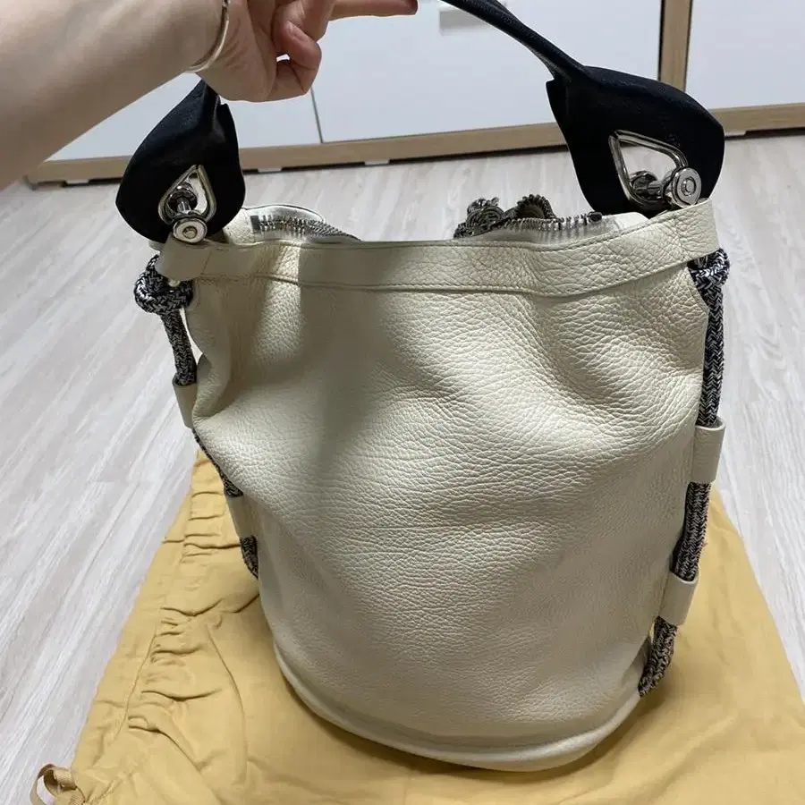 Acne studio 숄더백