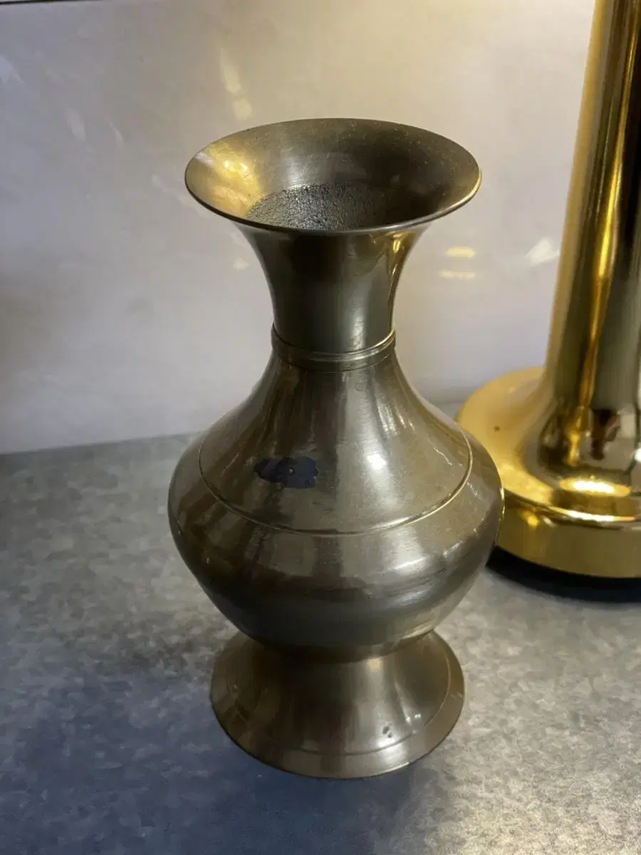 (New) brass stand (recommended for incense holders)