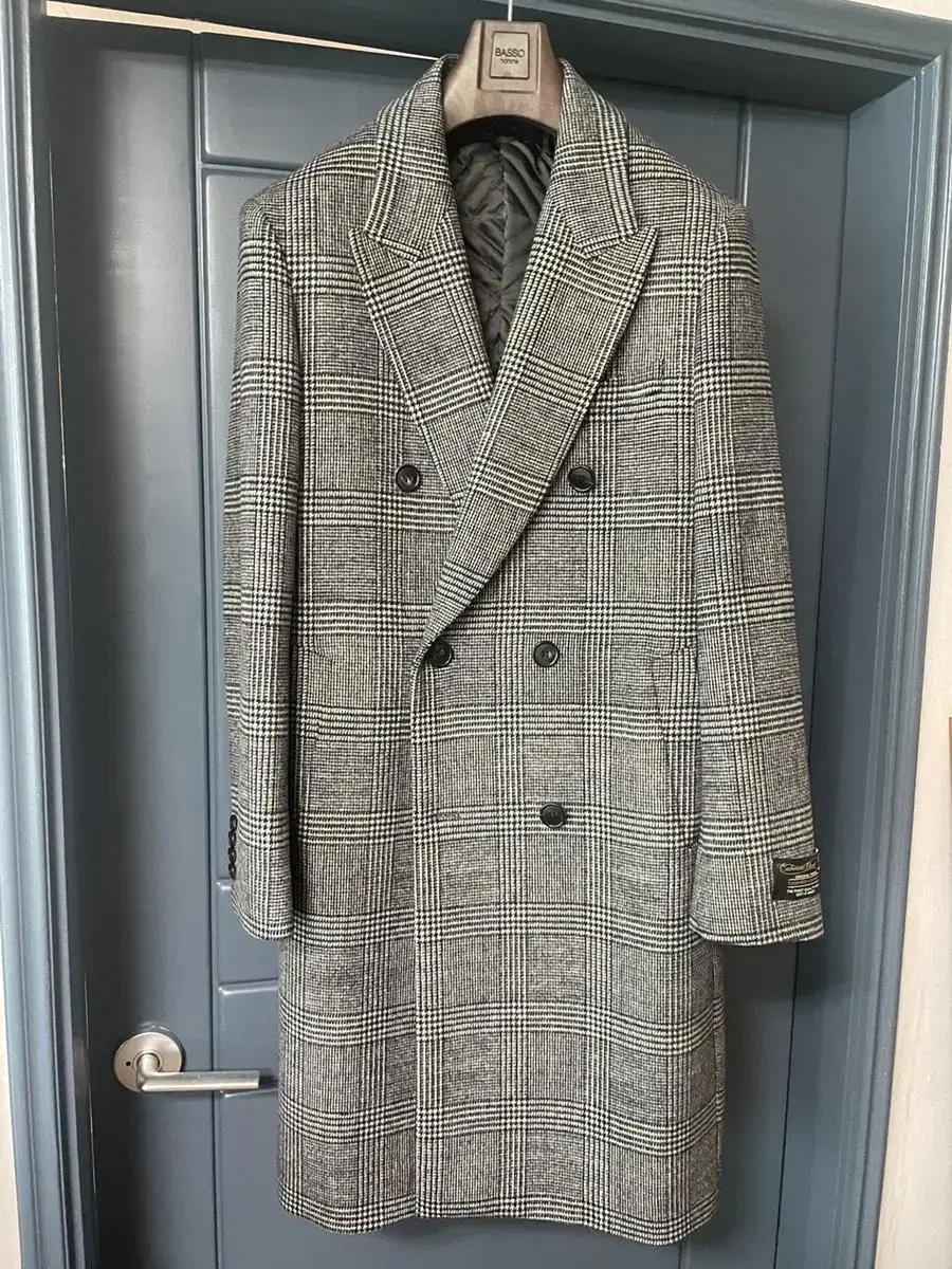 BASSO Homme Cashmere checked coat size 100