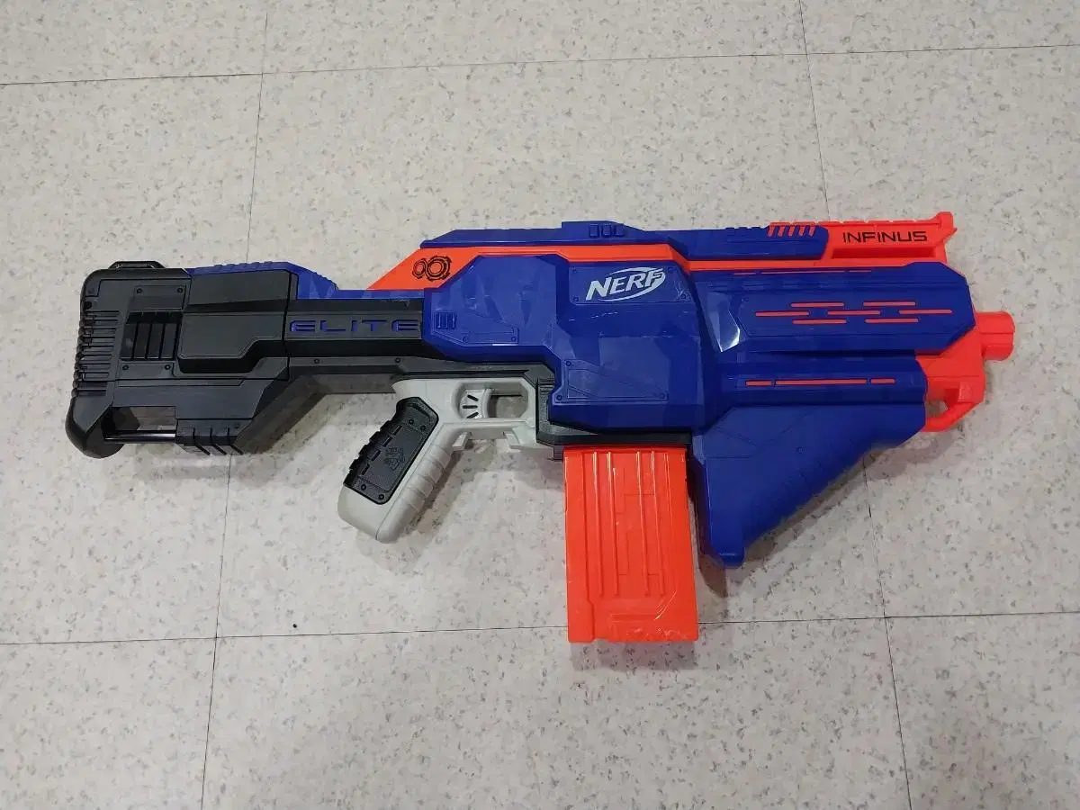 Nerf Elite Infinus