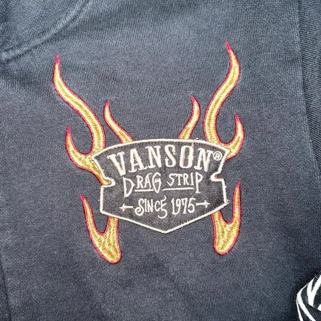 vanson flame hood zip up