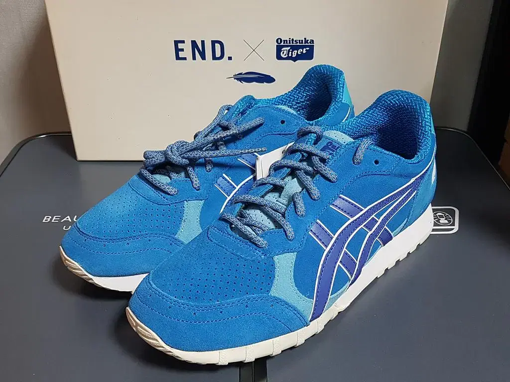 ASICS Onitsuka Tiger Colorado 85 End