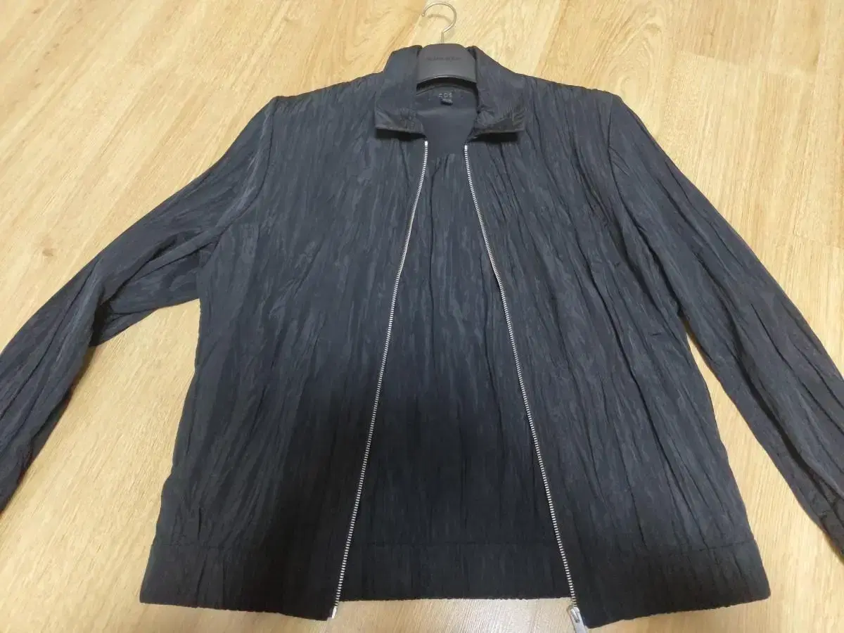 COS COS Pleated Bomber Jacket size 52