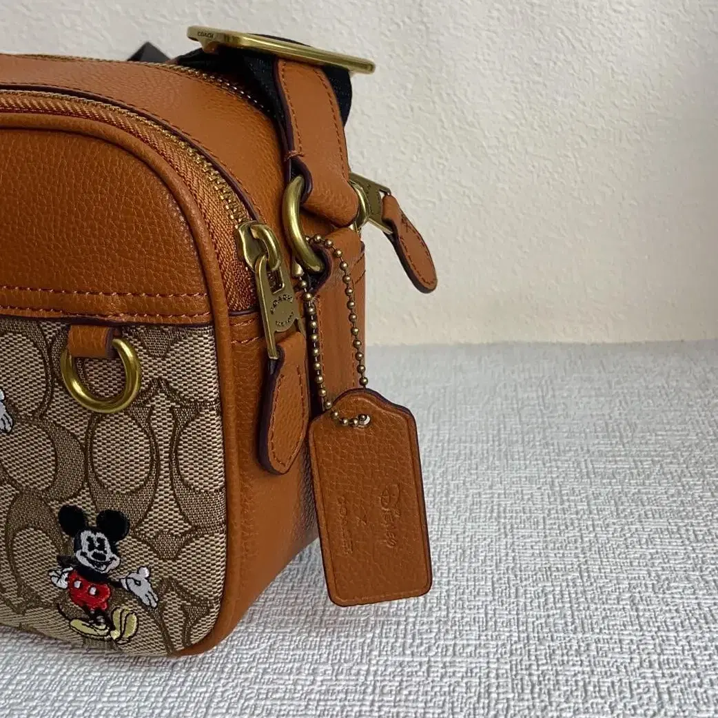 Coach CL960 Disney Graham Crossbody in S