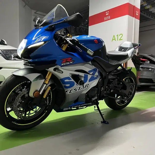 100주년 한정판 r1000r 2021년식 A급 단종이라메리트