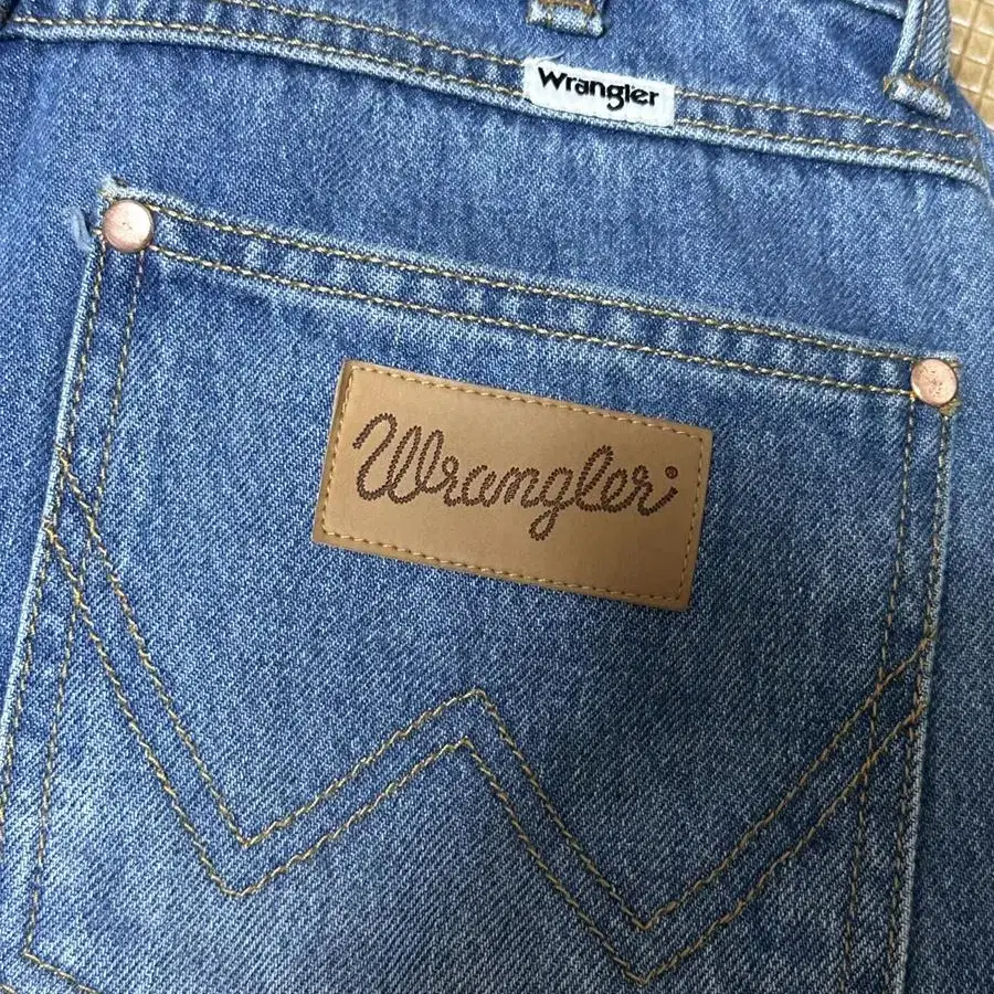 Wrangler 랭글러 하이웨스트 와이드핏 데님 팬츠