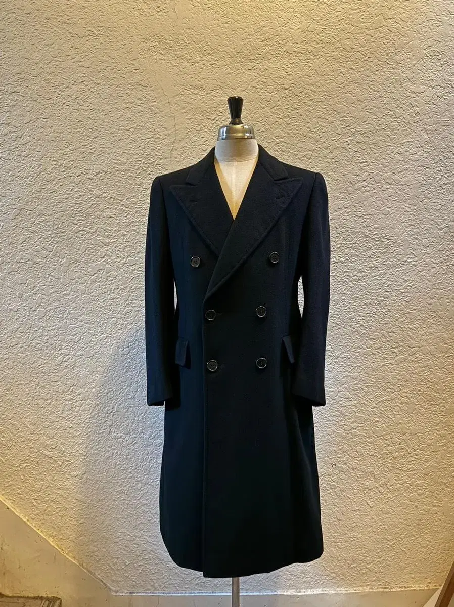 Chesterberry cashmere coat