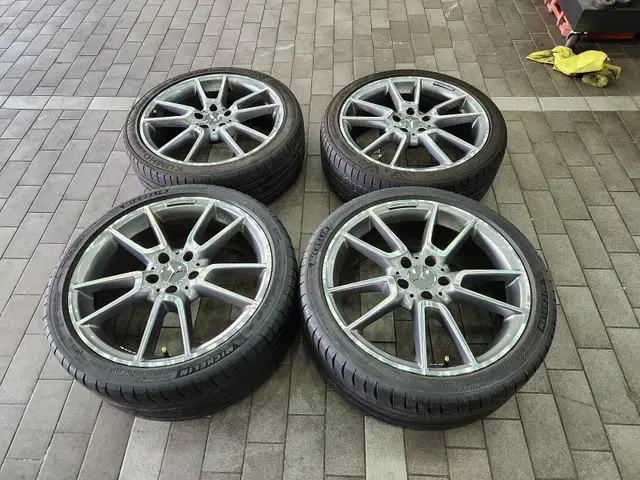 19인치 정품 벤츠 c43amg c450amg 중고 휠타이어 팝니다