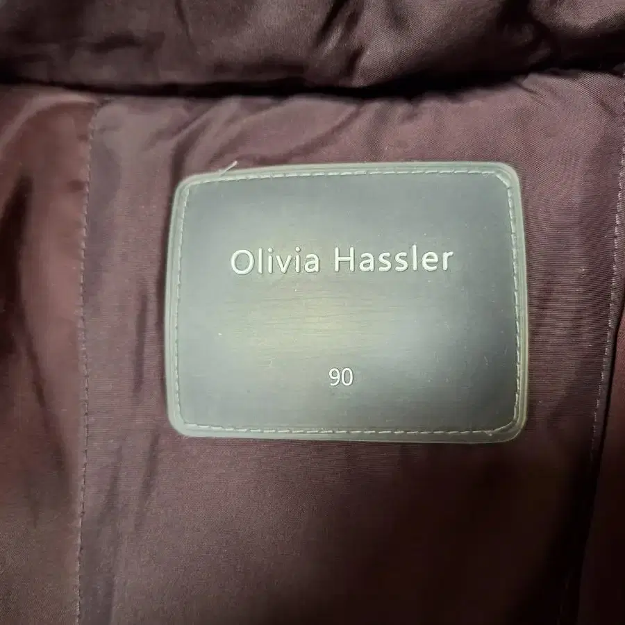 Olivia Hassler 다운패딩