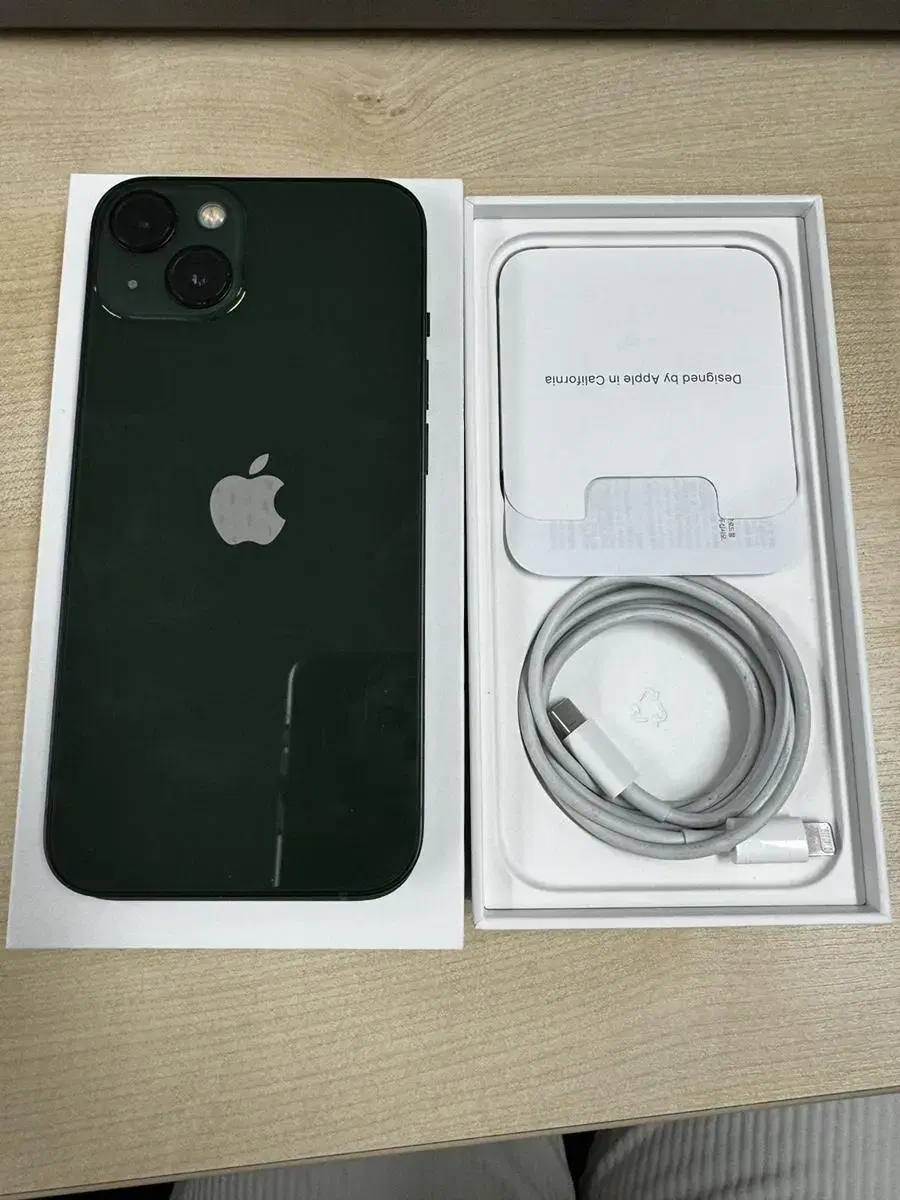 iPhone 13 256GB green