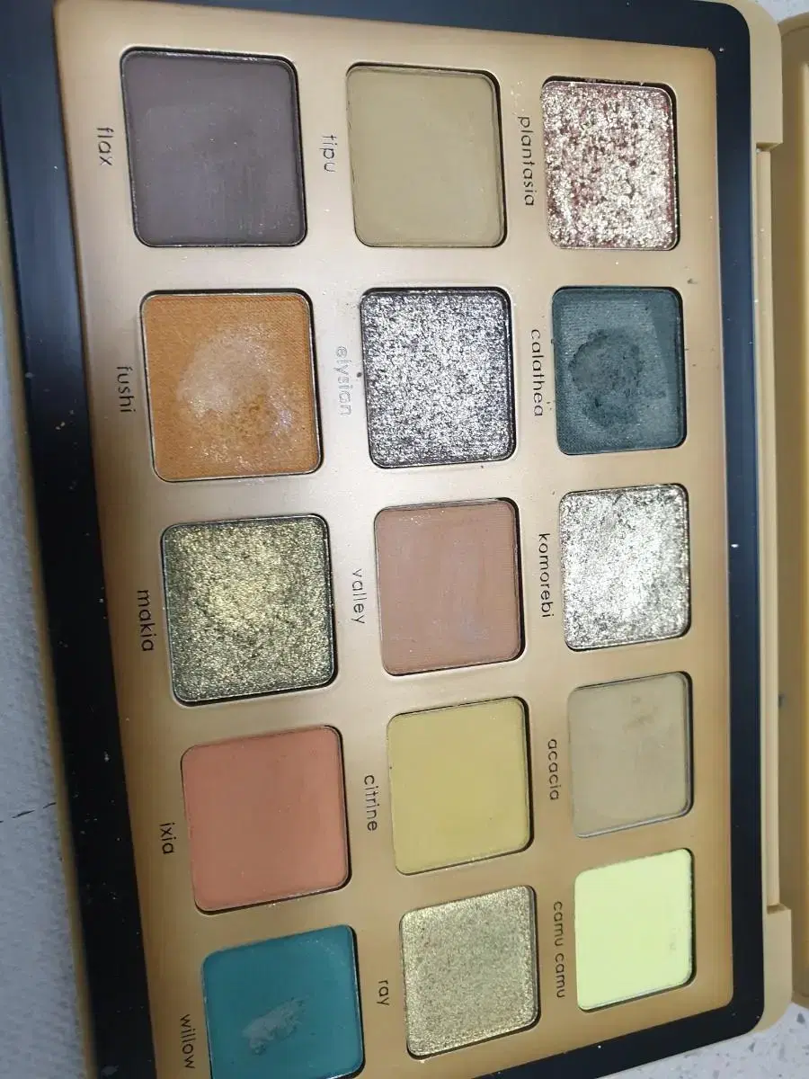 Natasha eyeshadow