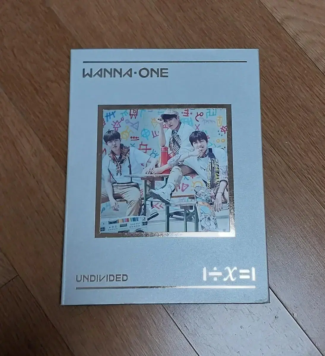 Sell Wanna One UNDIVIDED album 