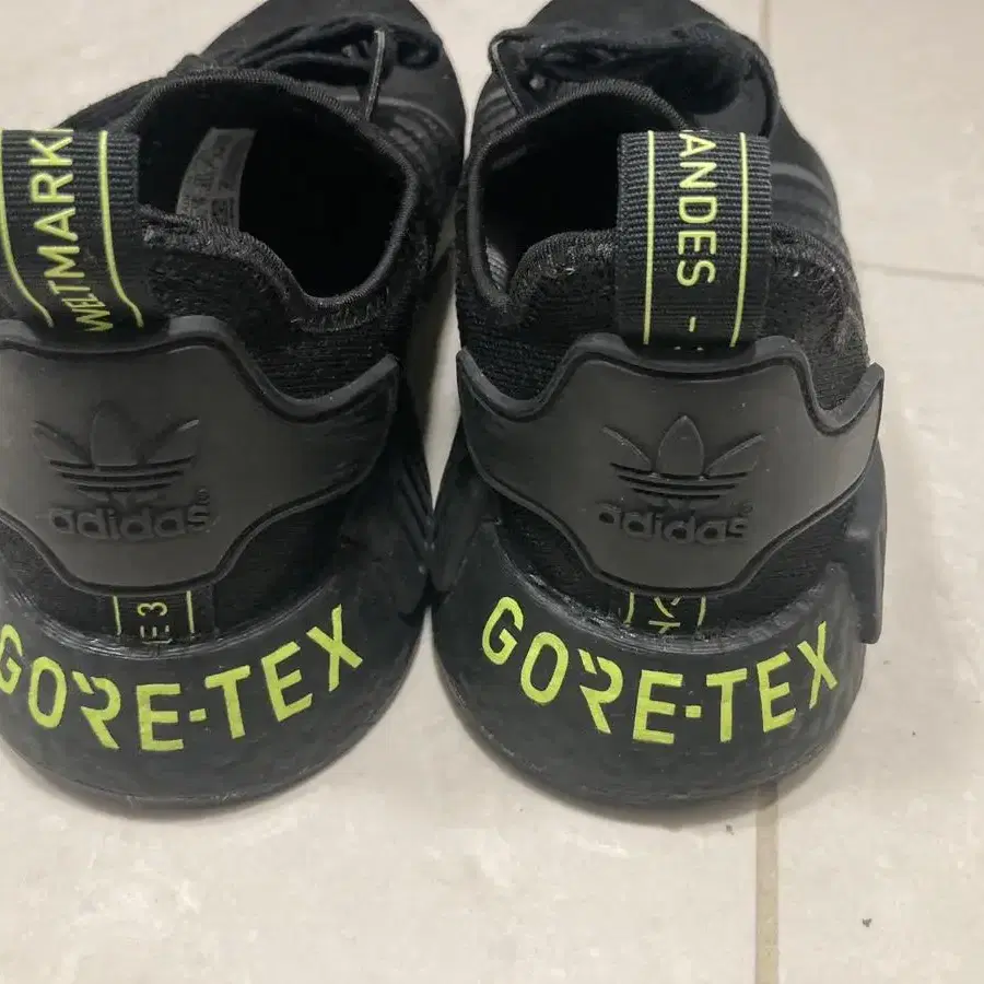 adidas NMD Gore-tex 275