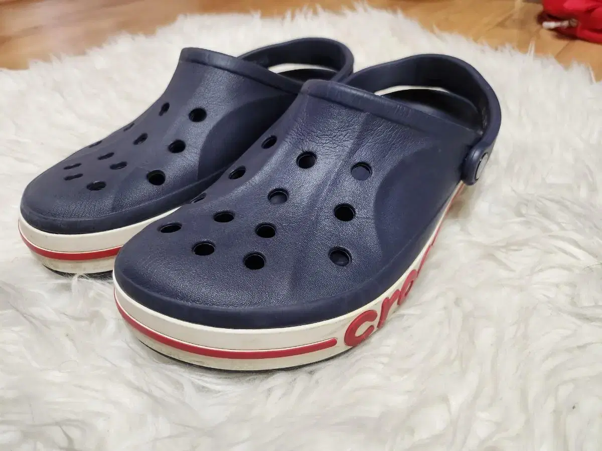 CROCS 크록스클로그남녀공용M9 W11약265에서 270정도 입니다