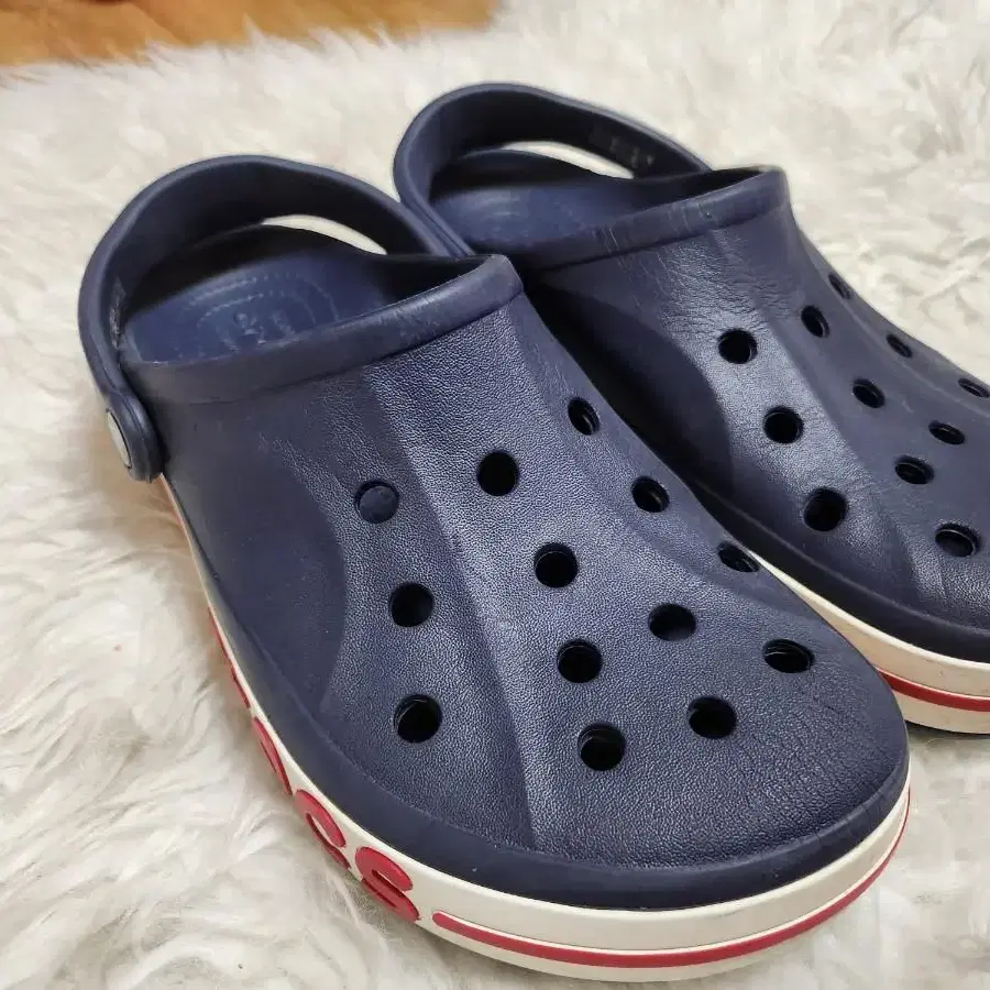 CROCS 크록스클로그남녀공용M9 W11약265에서 270정도 입니다