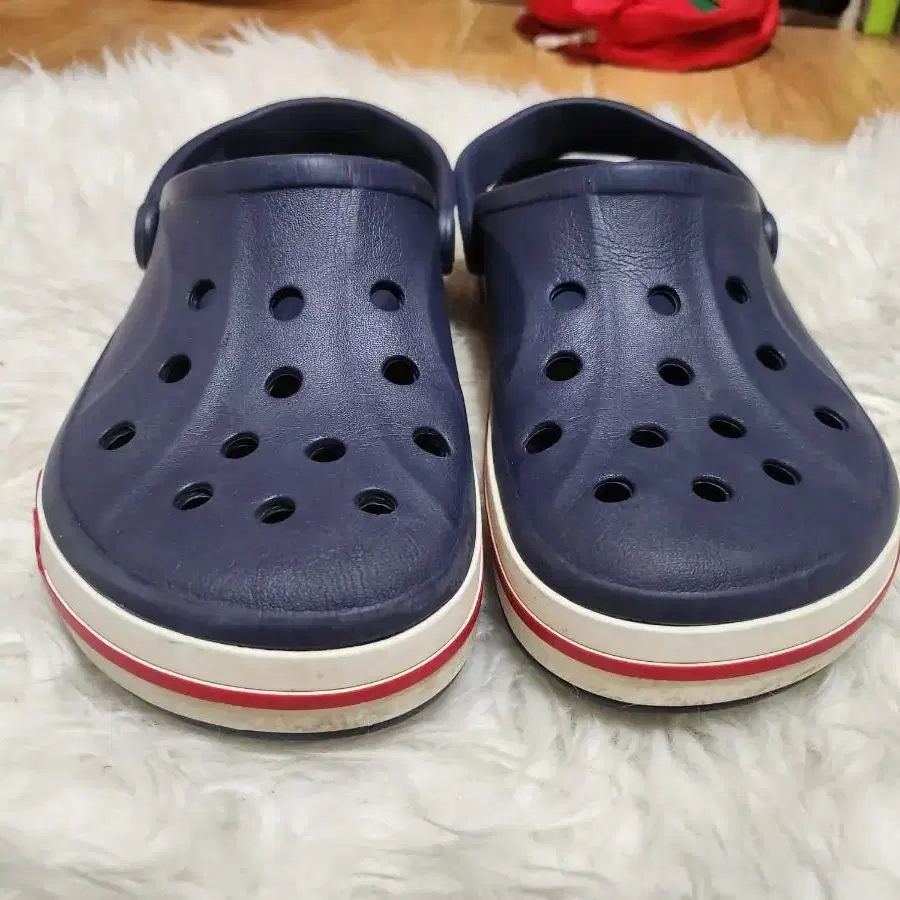 CROCS 크록스클로그남녀공용M9 W11약265에서 270정도 입니다