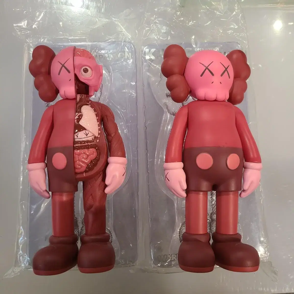 카우스 kaws 판매