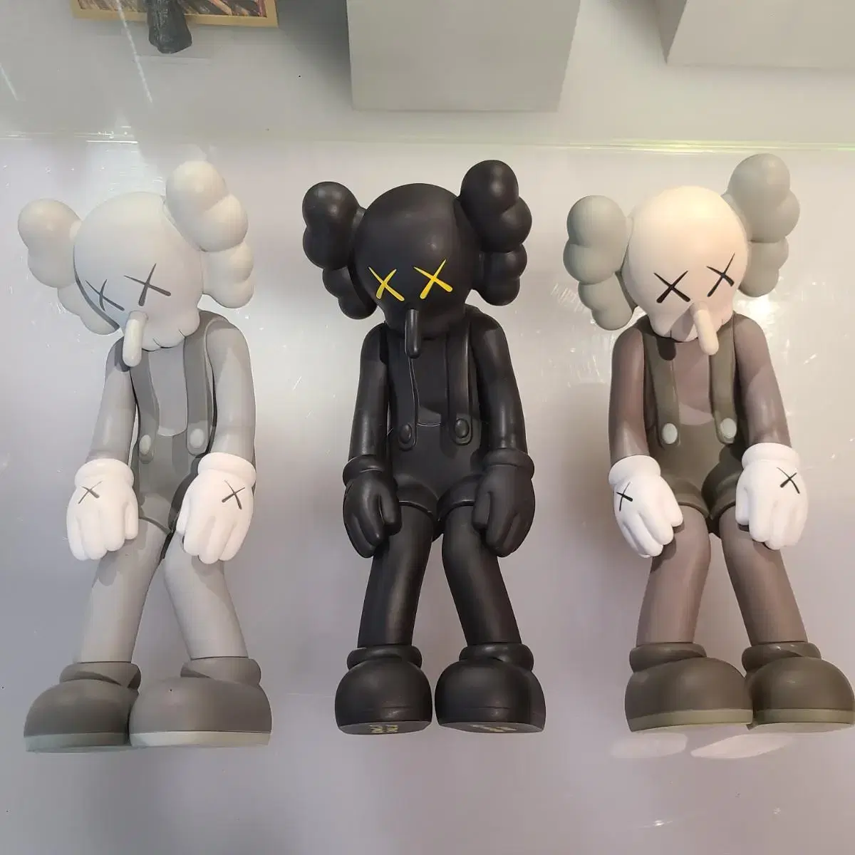 카우스 kaws 판매