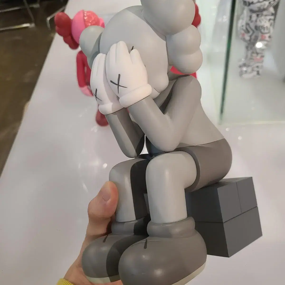 카우스 kaws 판매