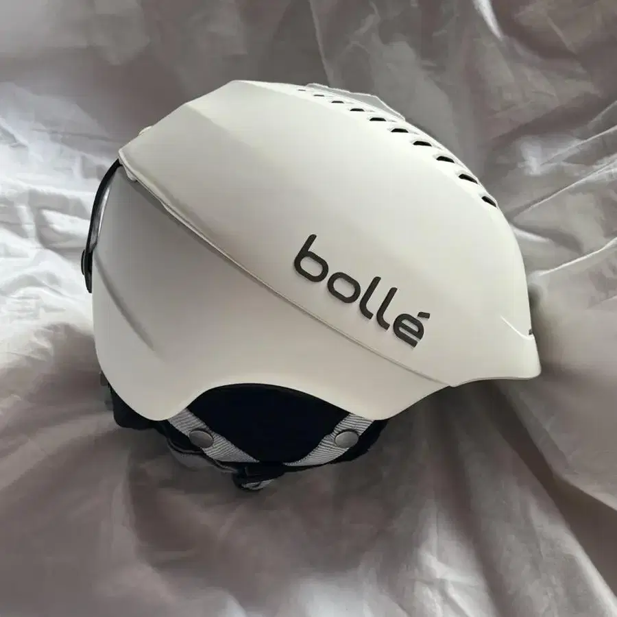 Bolle 볼레 스키헬멧 판매합니다.