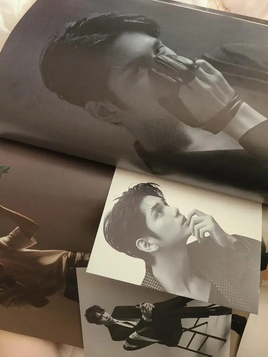 Seongwu Ong photo magazine (+pre-order benefit postcard)