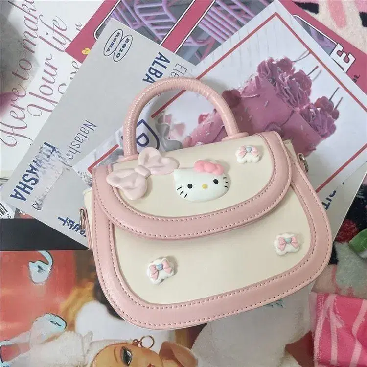 Hello Kitty bag