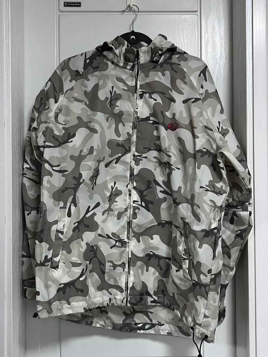 [L]Quicksilver Camo Windbreaker Windbreaker