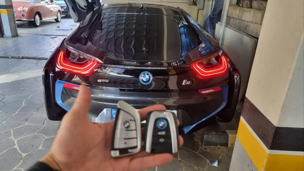 BMW 고장 키 수리 차키 스마트키 복사키 판매합니다.