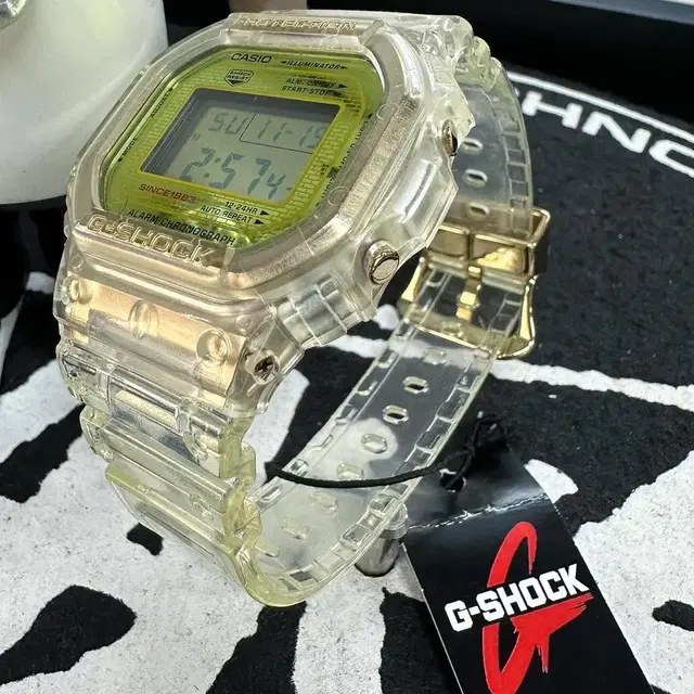 카시오 쥐샥 35주년 기념 DW-5935E-7E gold limited