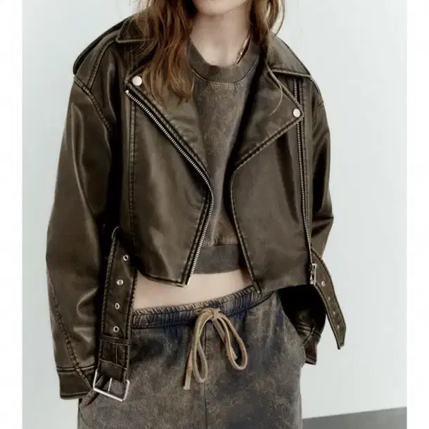 zara 페이크 레더 점퍼