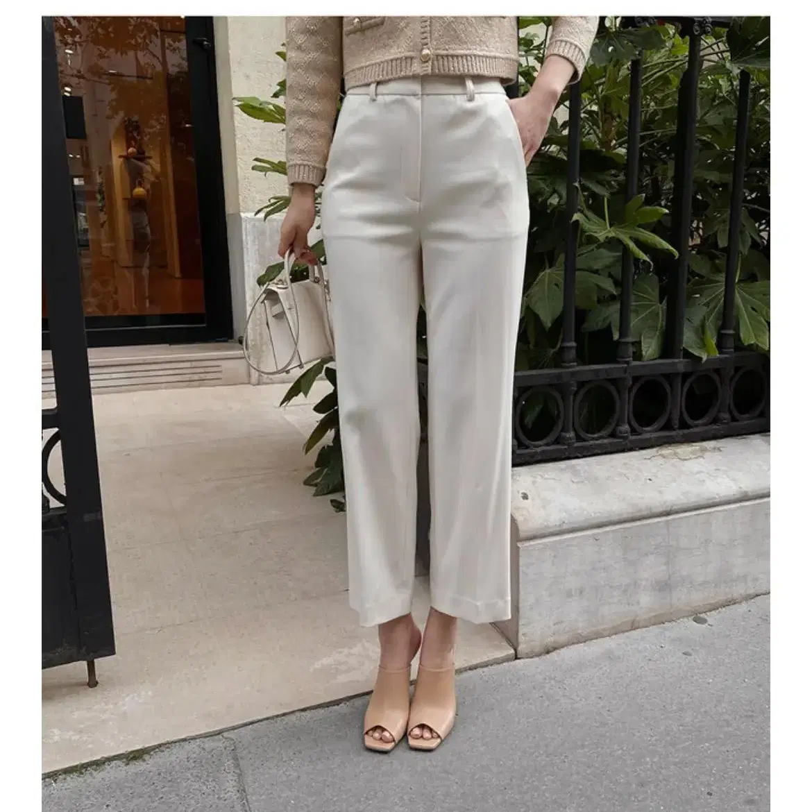 더로랑 Royal span crop slacks L사이즈