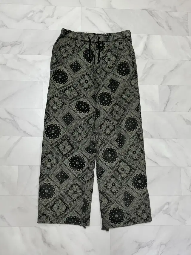 브라운 브레스  STRIVE PAISLEY PANTS XL 사이즈