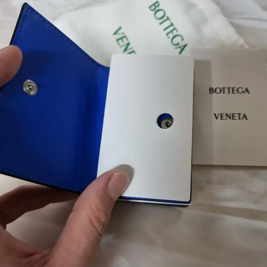 [새제품/정품] BOTTEGA VENETA 보테가베네타 타이니 지갑