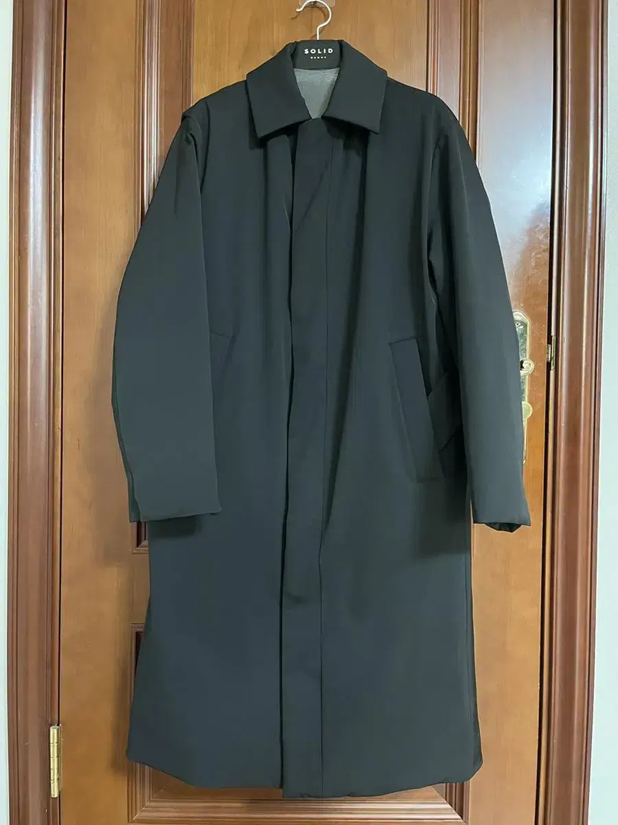 Solid homme black balmacan robe padded coat for sale~~~!!!