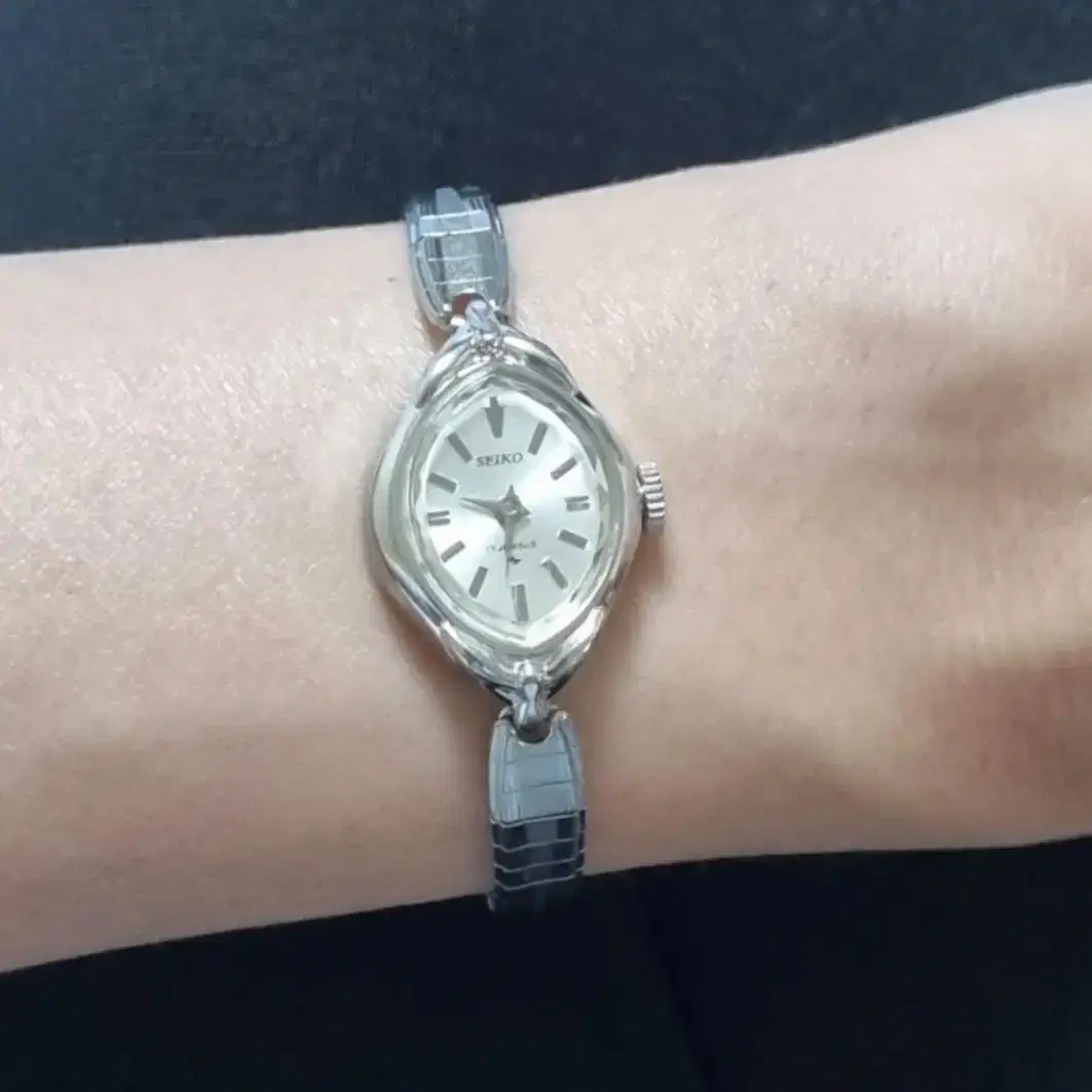 seiko(세이코) 희귀빈티지 수동 태엽식 팔찌형 시계 16cm