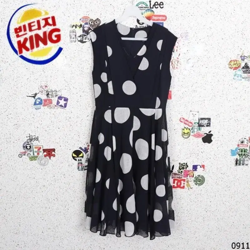 Women's M Big Dot Sleeveless ONEPIECE BK 16-29