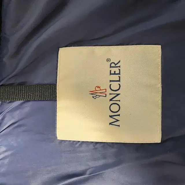 몽클레어 MONCLER  severac wool blend puffer