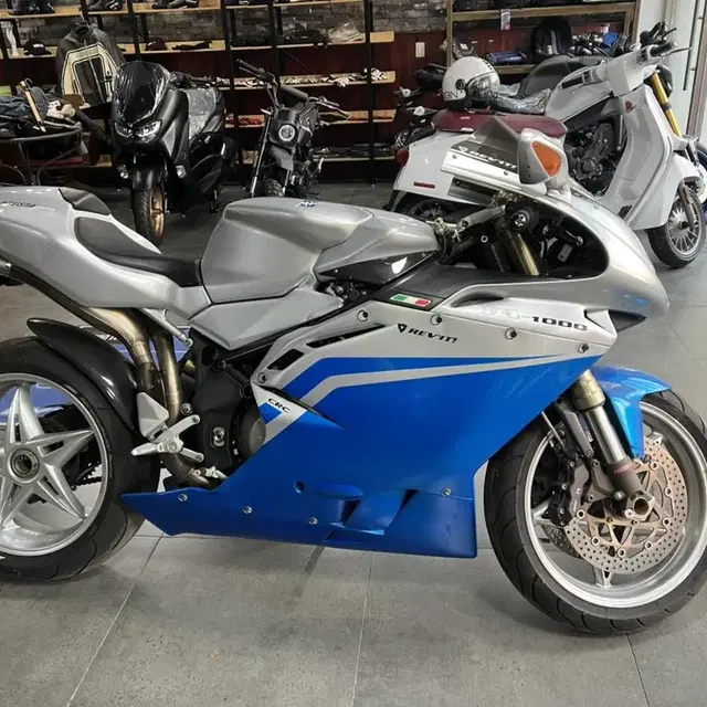 2006년식 MV AGUSTA(아구스타) F4 1000R 판매 합니다