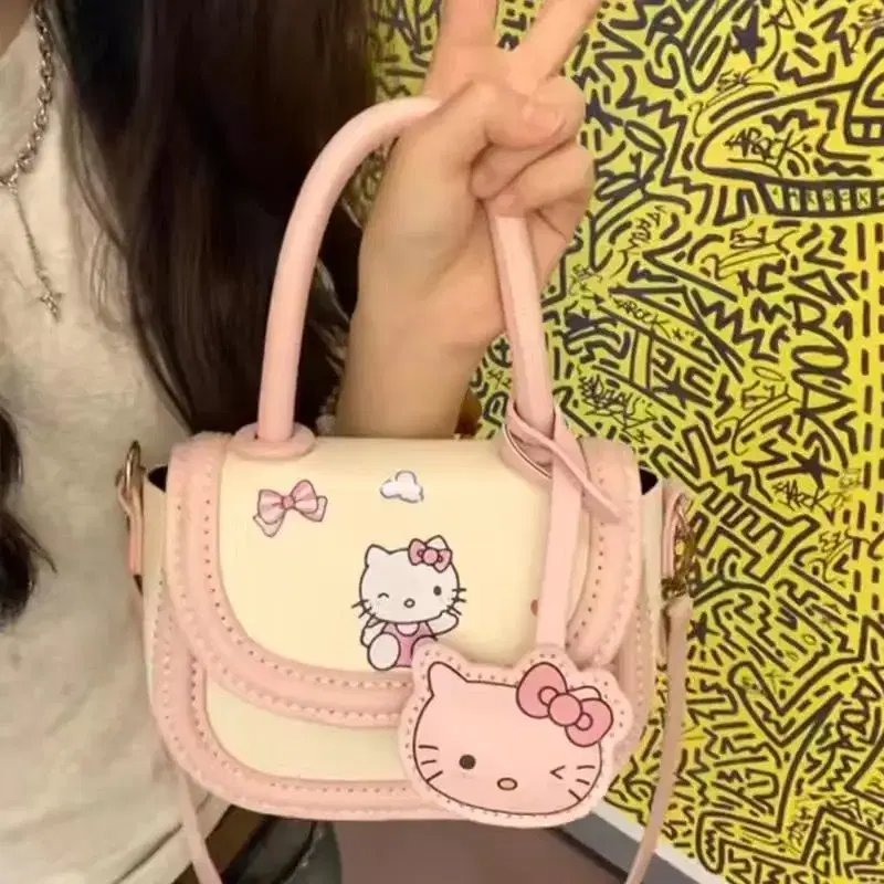 Hello kitty가방