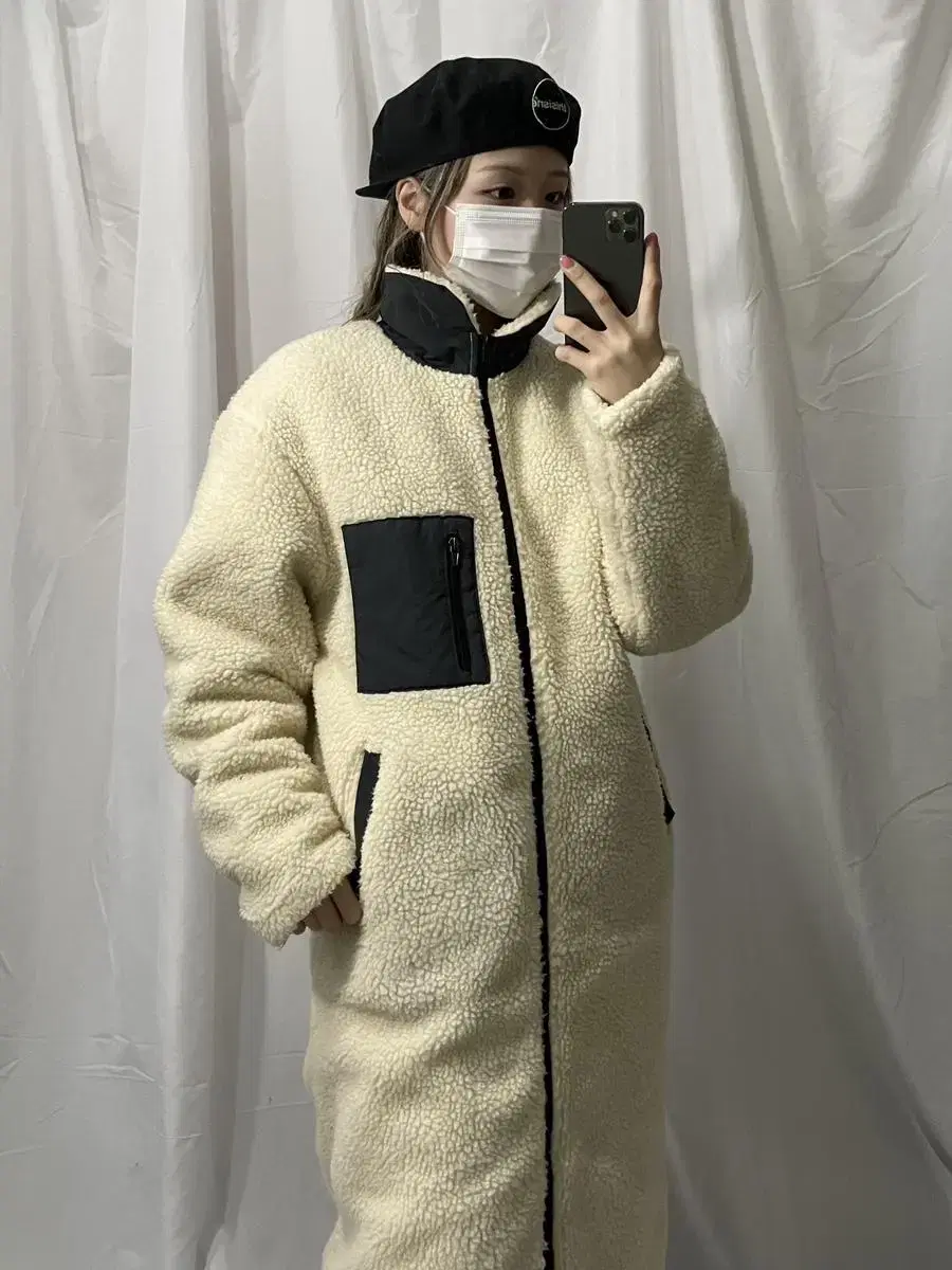 White vintage fleece long coat M