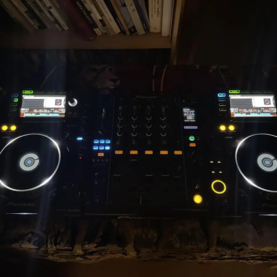 CDJ2000, DJM 900nexus, Presonus Eris E5