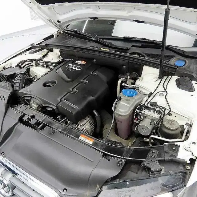 아우디 뉴 A4 2.0 TFSI 콰트로 다이나믹