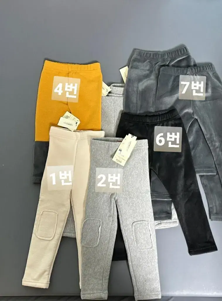 5500원겨울기모레깅스 3호 5호= 80~100 = XS,S - 유아