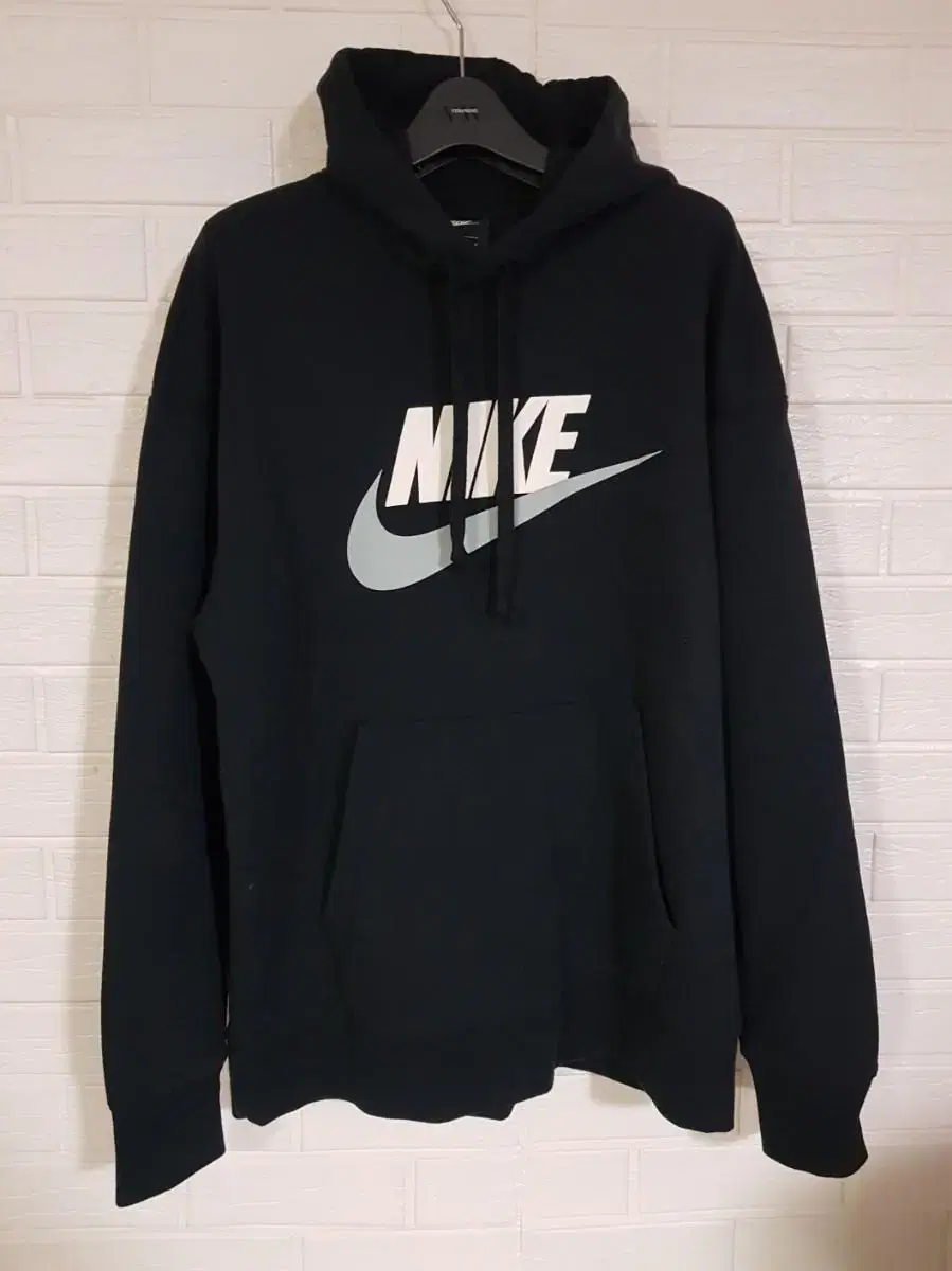 [100] Nike Heritage Hoodie