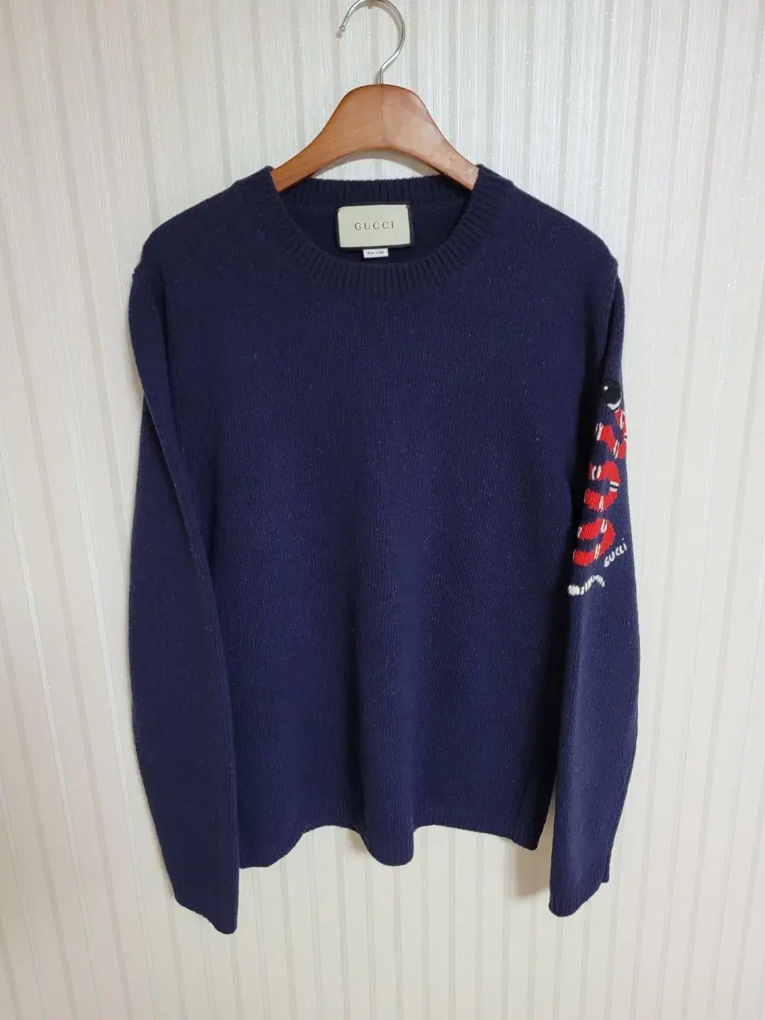 [M] Gucci Navy Snake Embroidered Knit