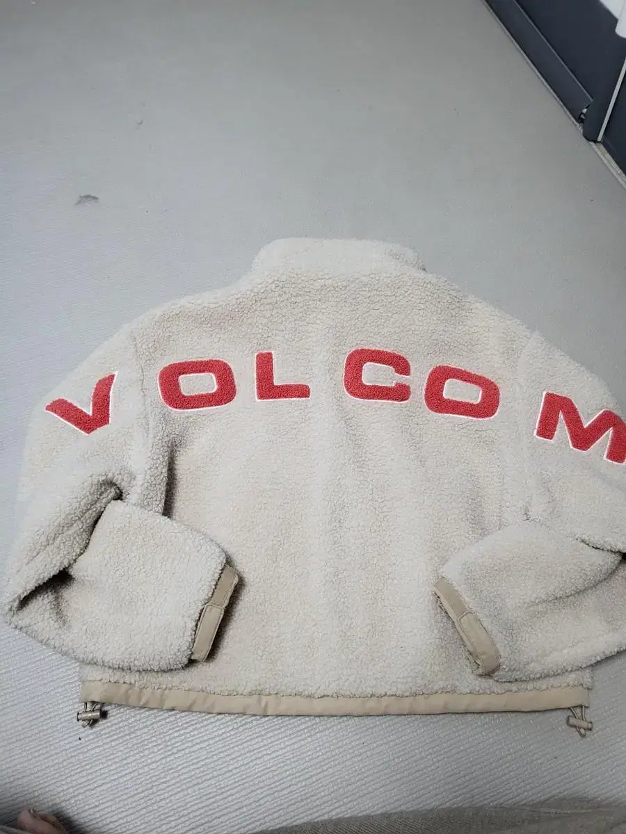 Volcom Women's Jumper Poggle