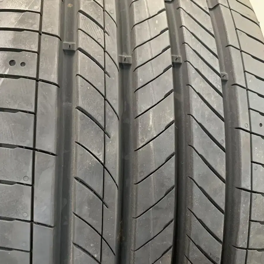 245/45R18 중고 T