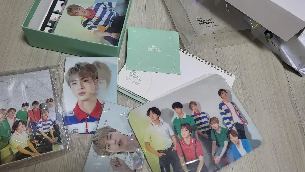 Bangtan 2020 Seasons Greetings (Seokjin Lenti)